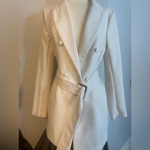 AKIRA long white blazer size large